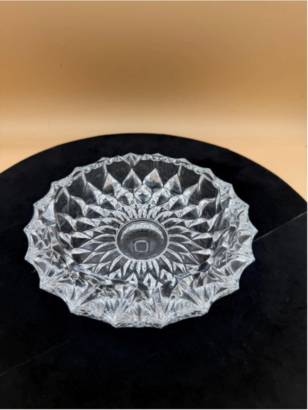 Vintage Clear Pressed Glass Serving Bowl Starburst Diamond Scalloped Rim 7.5&quo